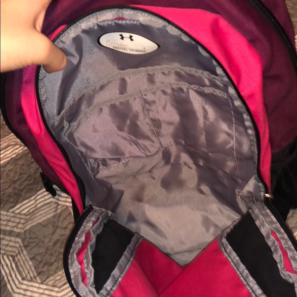 Under Armour Back Pack - Picture 3 of 5